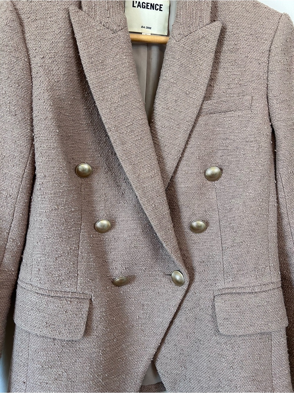 L'AGENCE Kenzie Light Mocha Double Breasted Bouclé Tweed Blazer Size 0 - Picture 3 of 7